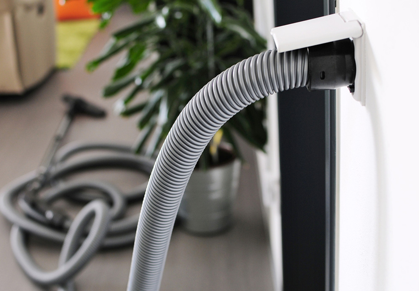 Zentral­staubsaug­anlagen bei MFI Elektroanlagenbau UG (haftungsbeschränkt) in Finsterwalde